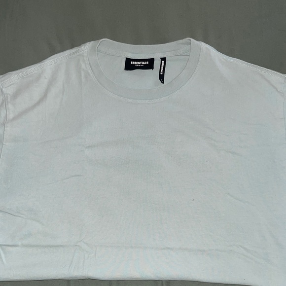 Essentials FW19 Tee - Picture 2 of 4